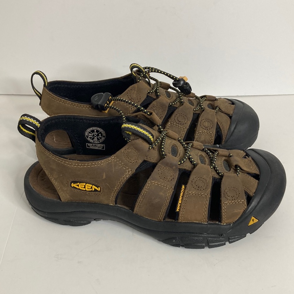 Keen Newport Sandals Mens 7 Brown Leather Waterproof Hybrid Shoes Camping Hiking